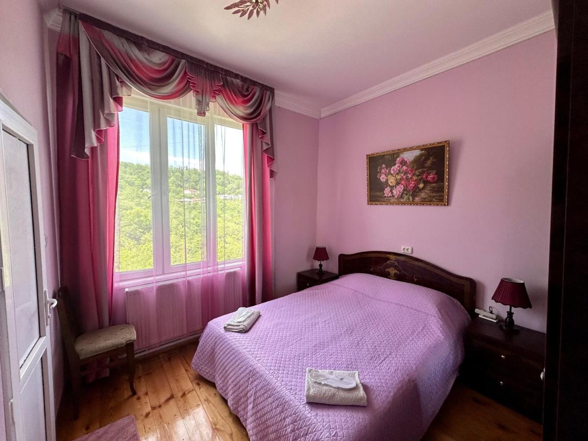 Mate Guesthouse Сігнагі Екстер'єр фото